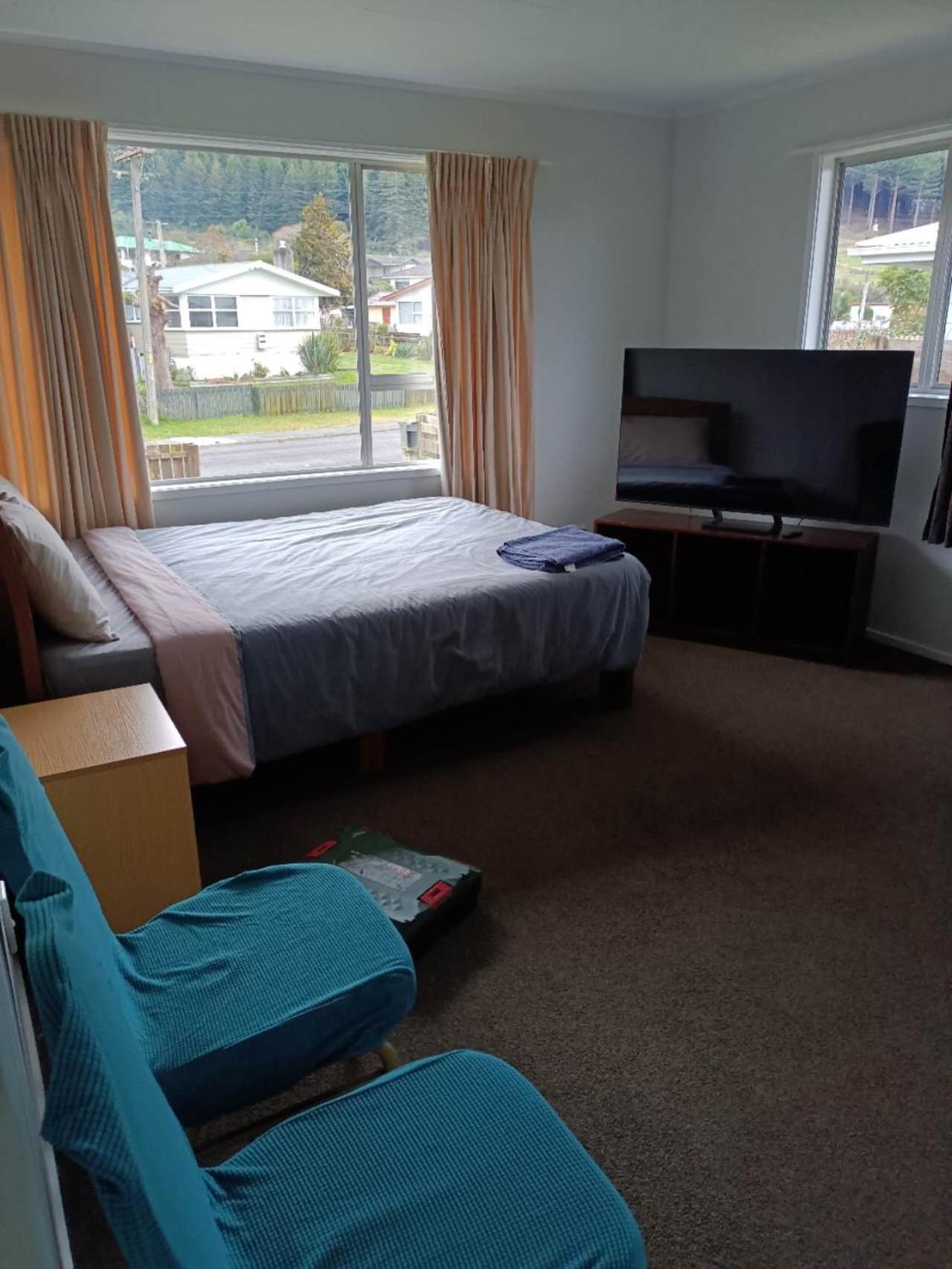 Three-Bedroom House A At 23 Mallard Drive, Selwyn Heights Rotorua Exterior photo